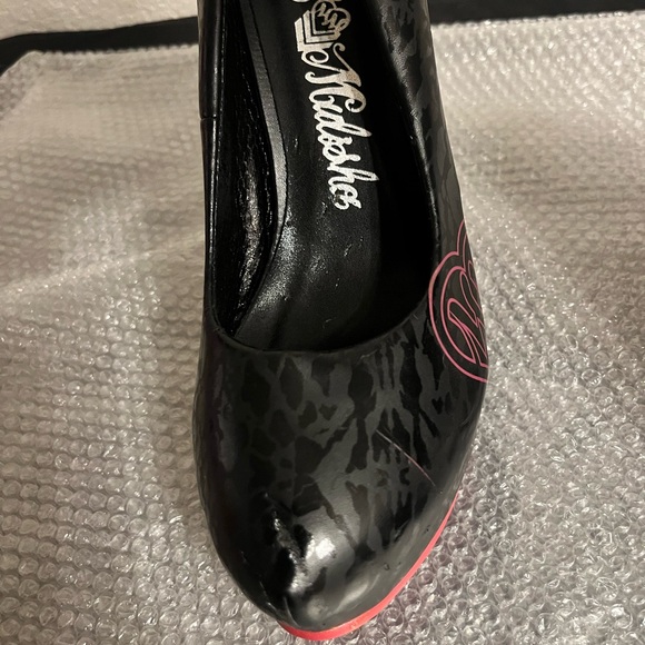 Women’s Black & Hot Pink Metal Mulisha Corset High Heels-Size 10 USA - Picture 4 of 15